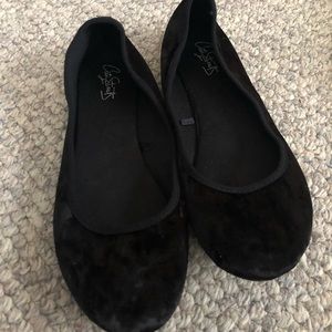 Black velvet flats